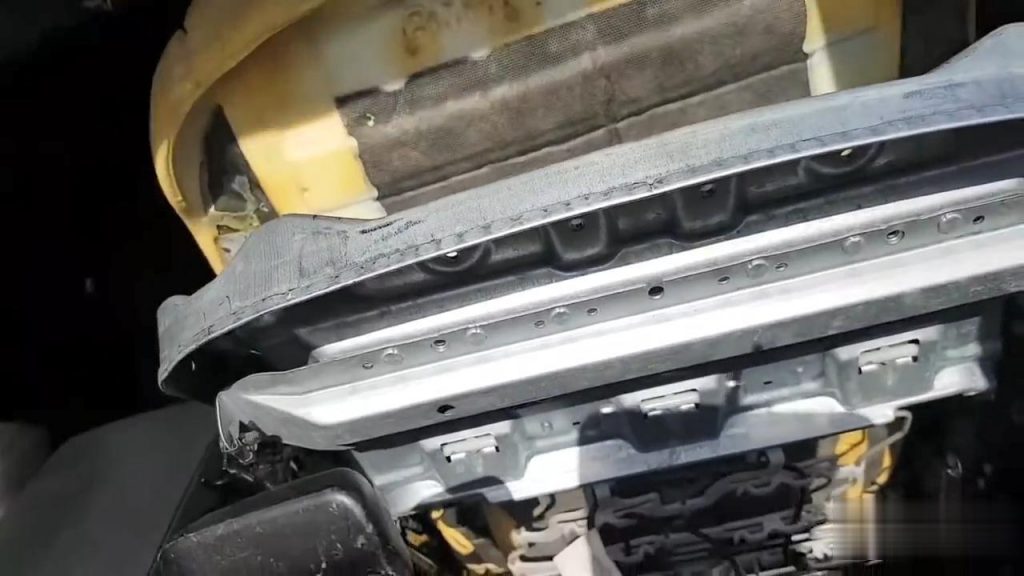 BMW E90 Airbag light on, error 93C2 . Fault finding and repair by Autel MaxiSys