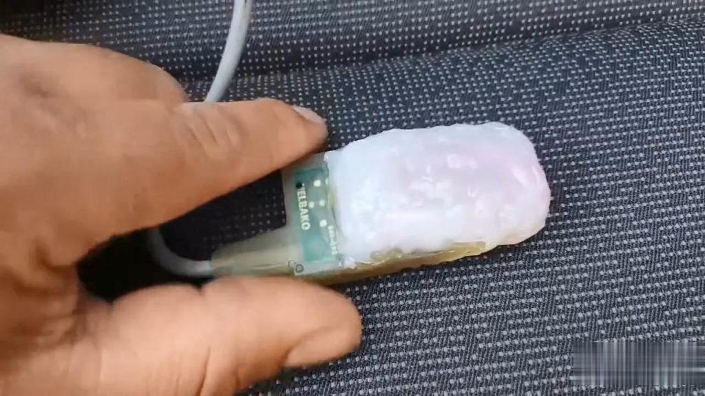 BMW E90 Airbag light on, error 93C2 . Fault finding and repair by Autel